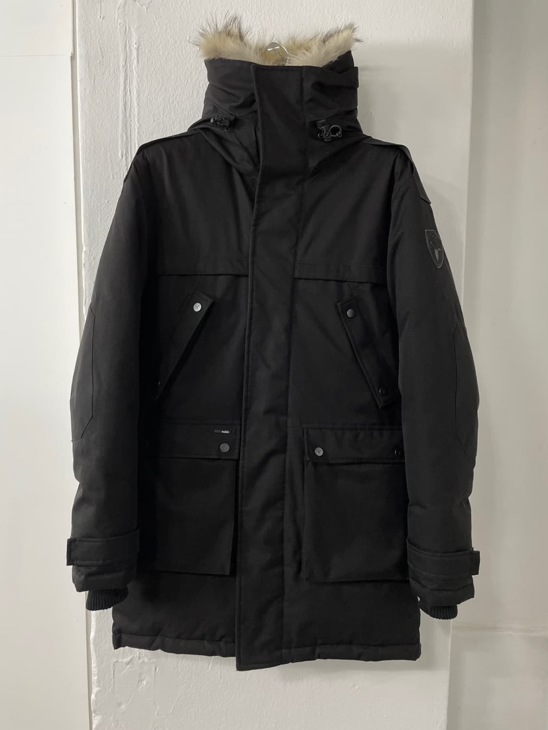 노비스 야테시 코요테 퍼 다운 파카 상품이미지4