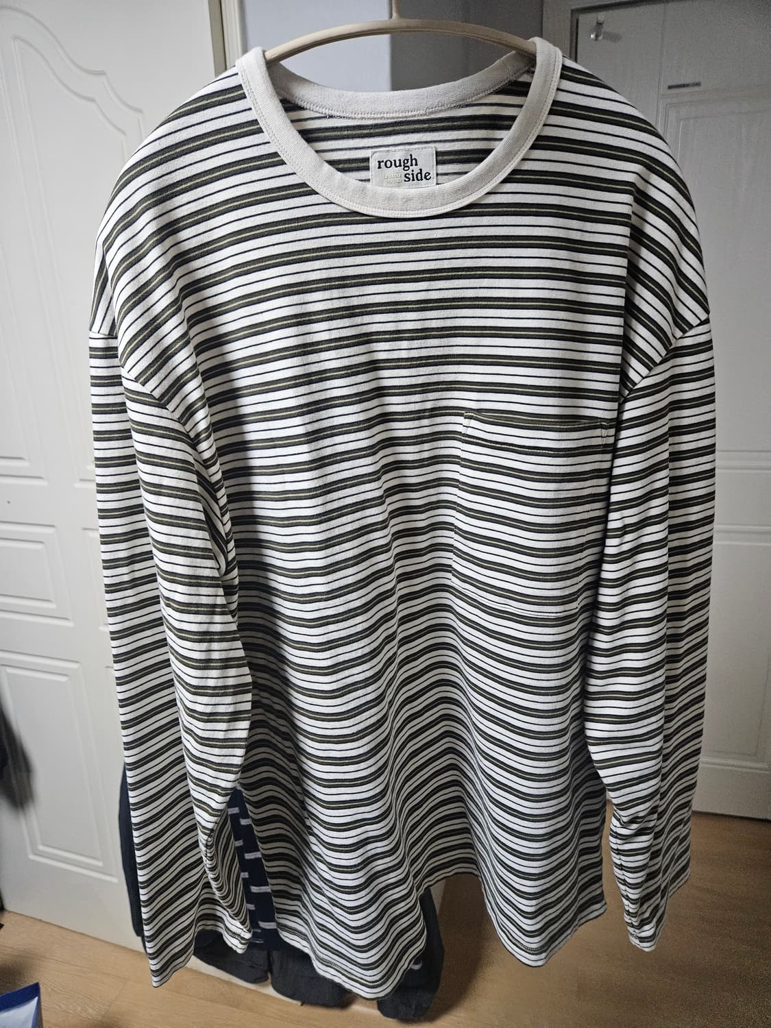 [2] 러프사이드 멀티스트라이프 롱슬리브 올리브 상품이미지1