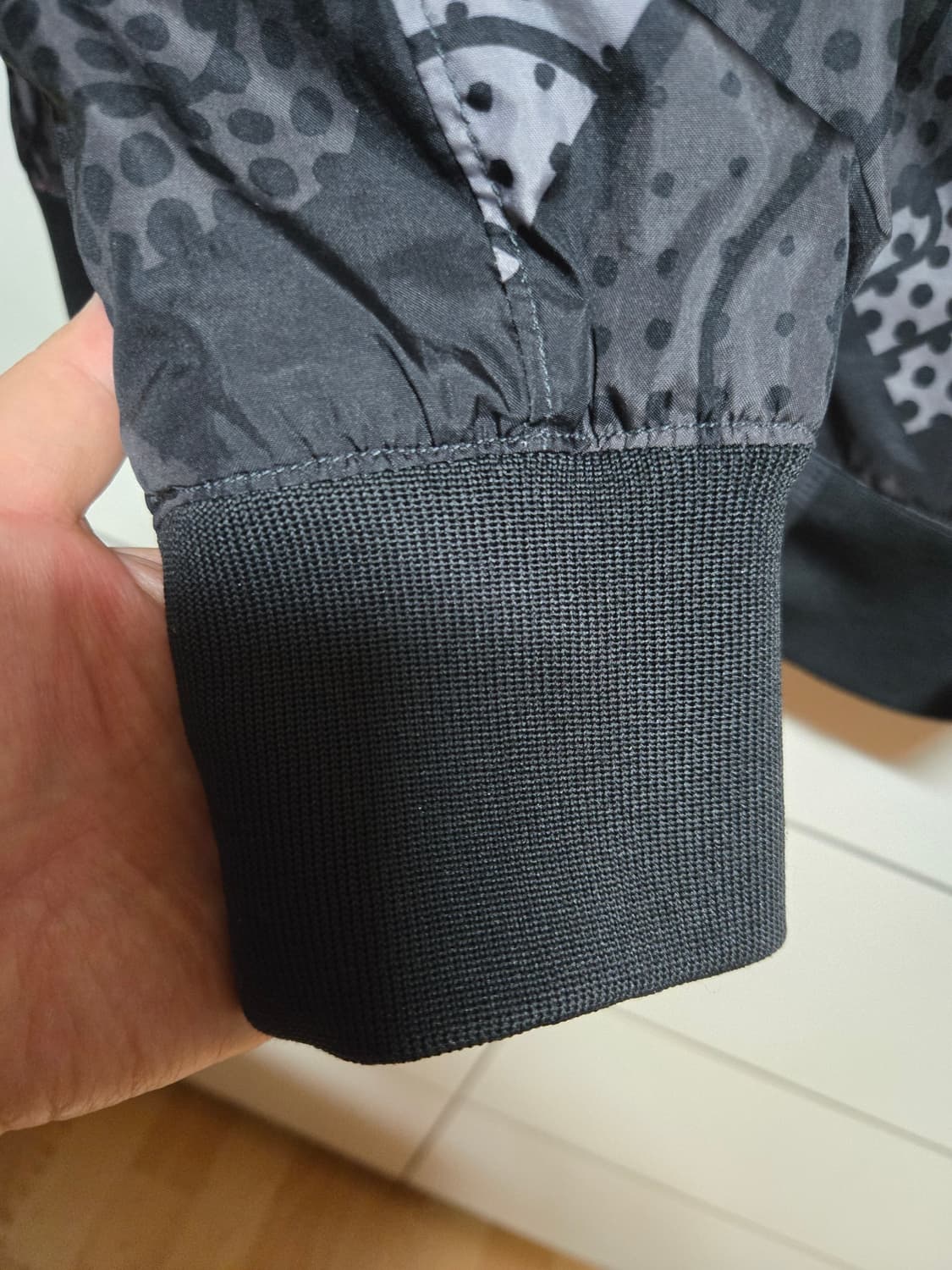 노스페이스 시그니처 패턴 방풍 바람막이 점퍼 상품이미지6