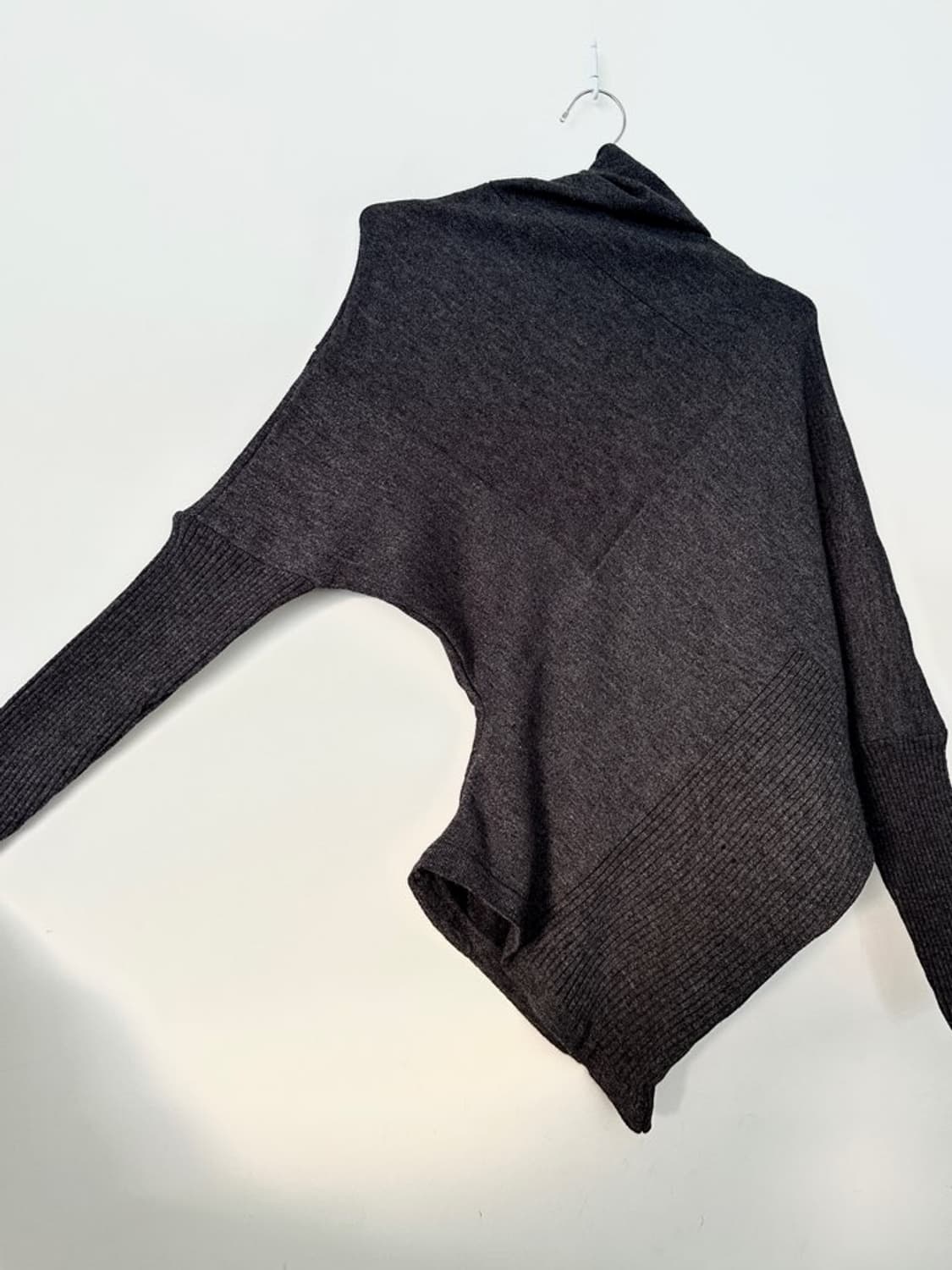 Round drape knit / grey 상품이미지3