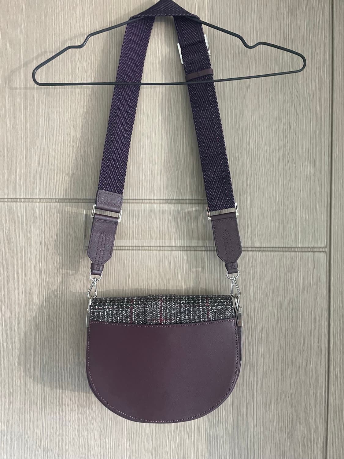 러브캣 퍼플 트위드 패턴 새들백 상품이미지7