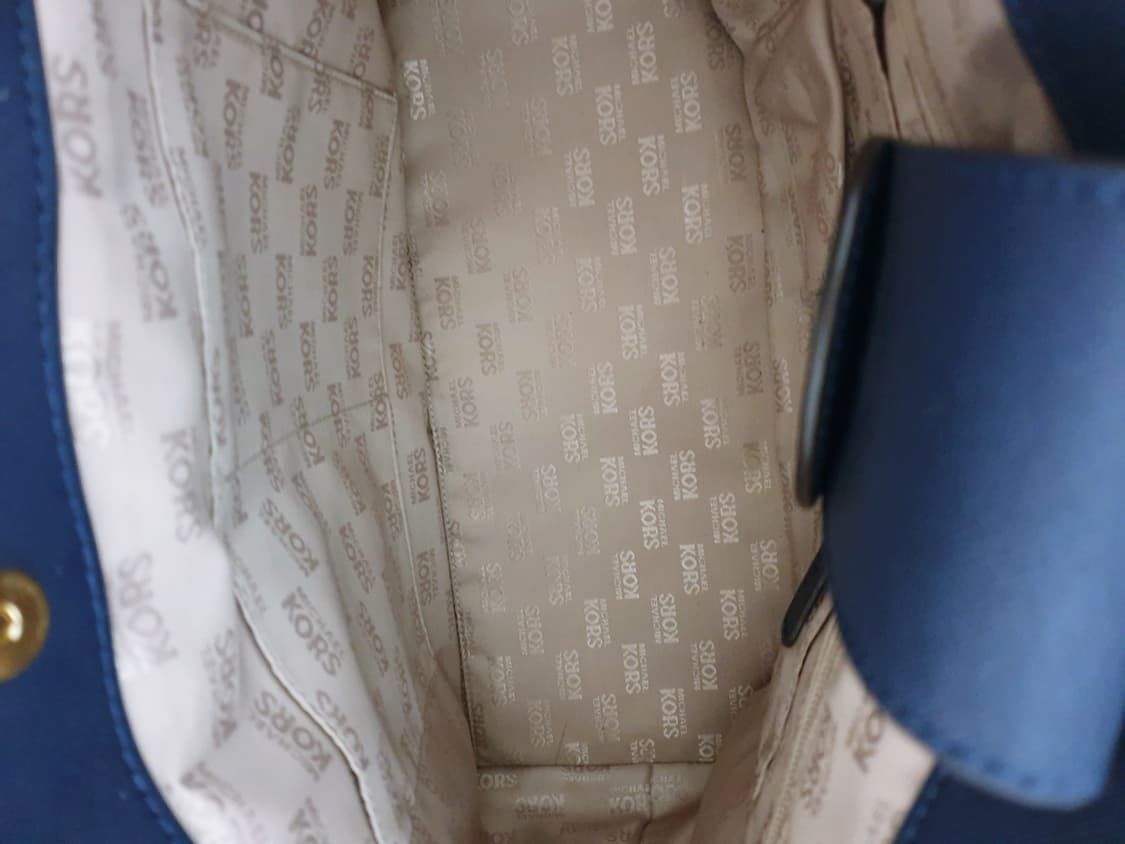 마이클코어스 사피아노 숄더백 빅백 토트백 네이비 상품이미지9