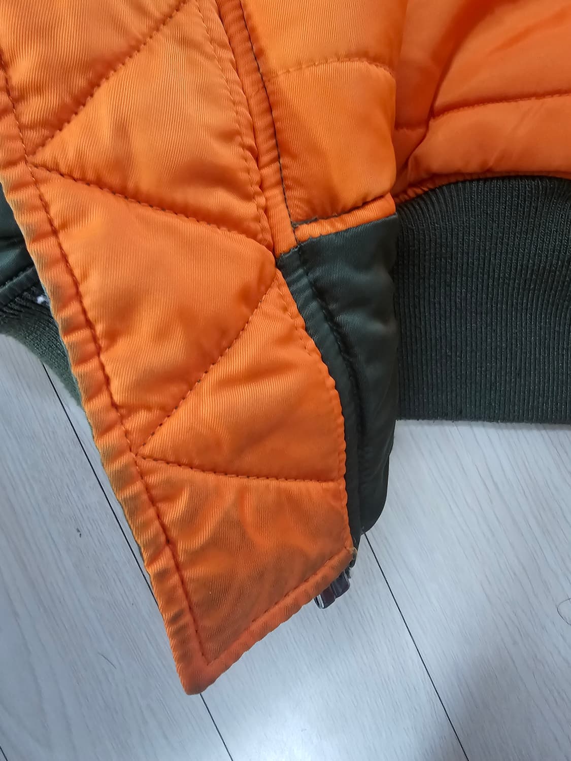 알파 인더스트리 현행 MA-1 상품이미지6