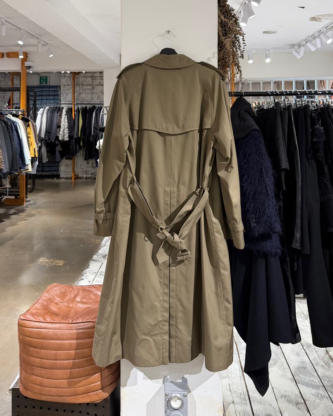 버버리 카키 더블 브레스트 클래식 트렌치코트 상품이미지6