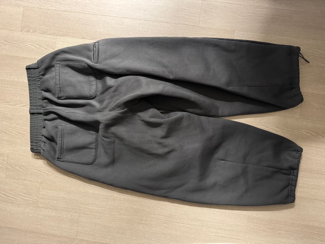 서울베이스드 빅보이 스웨트팬츠 차콜 F 상품이미지5