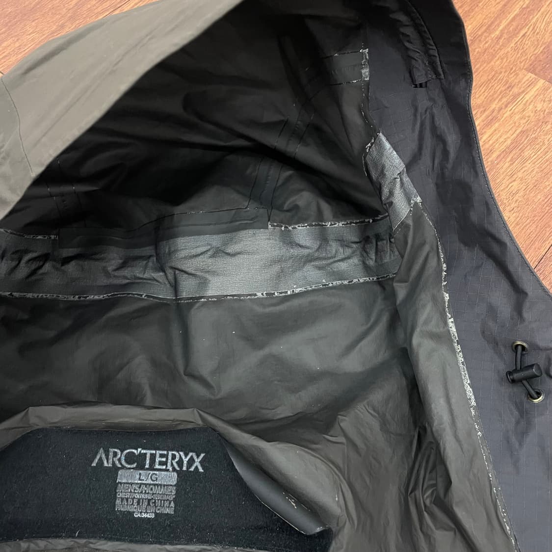 아크테릭스 고어텍스 자켓 상품이미지4