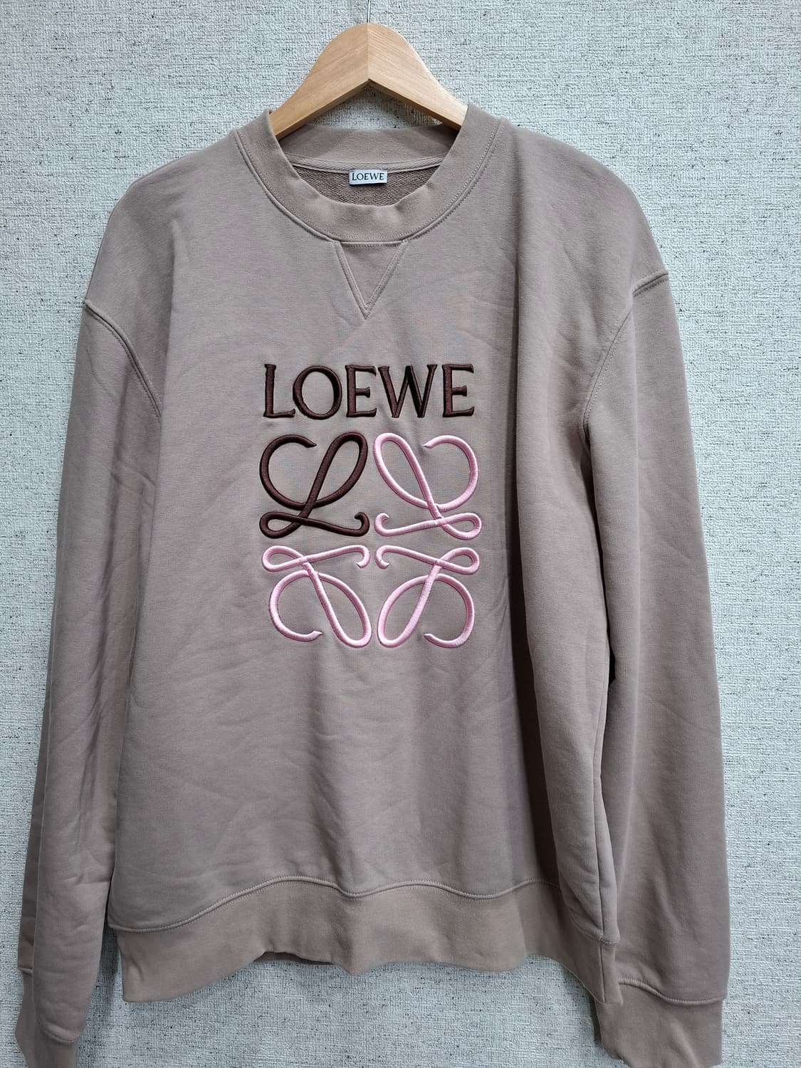 로에베 맨투맨티 M 상품이미지1