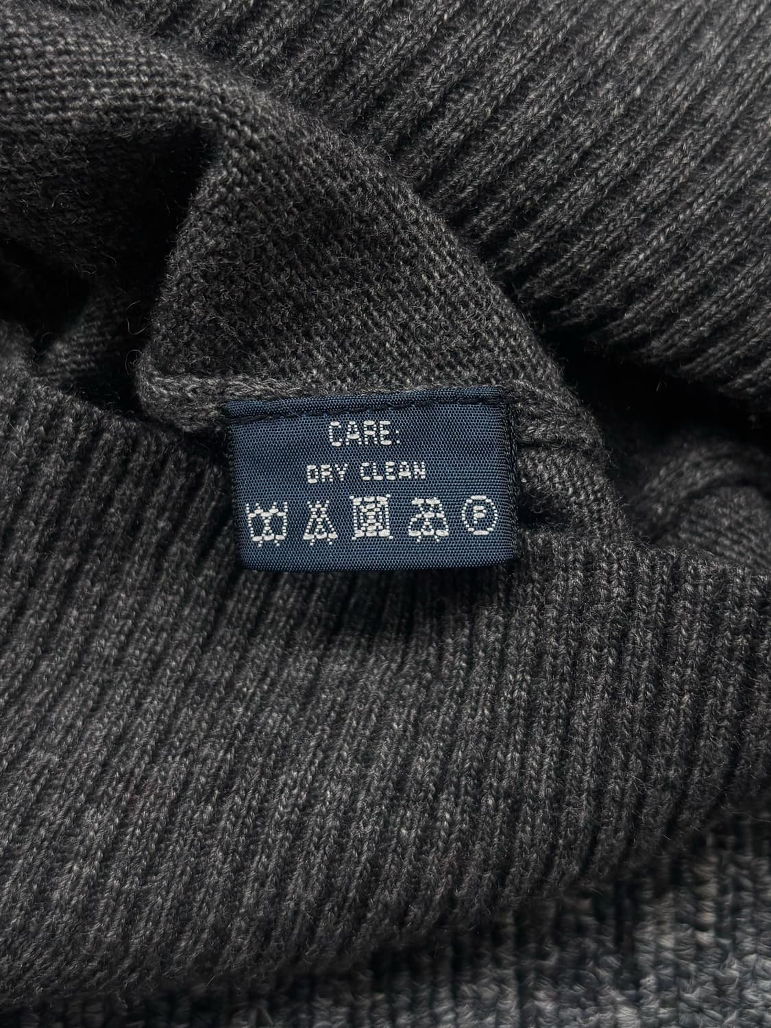 폴로 그레이 브이넥 니트 상품이미지5