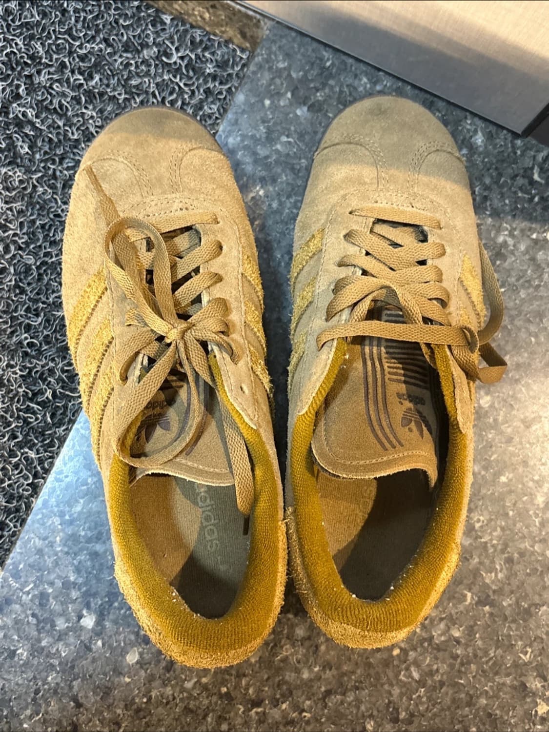 아디다스 스니커즈 정품 240 상품이미지2