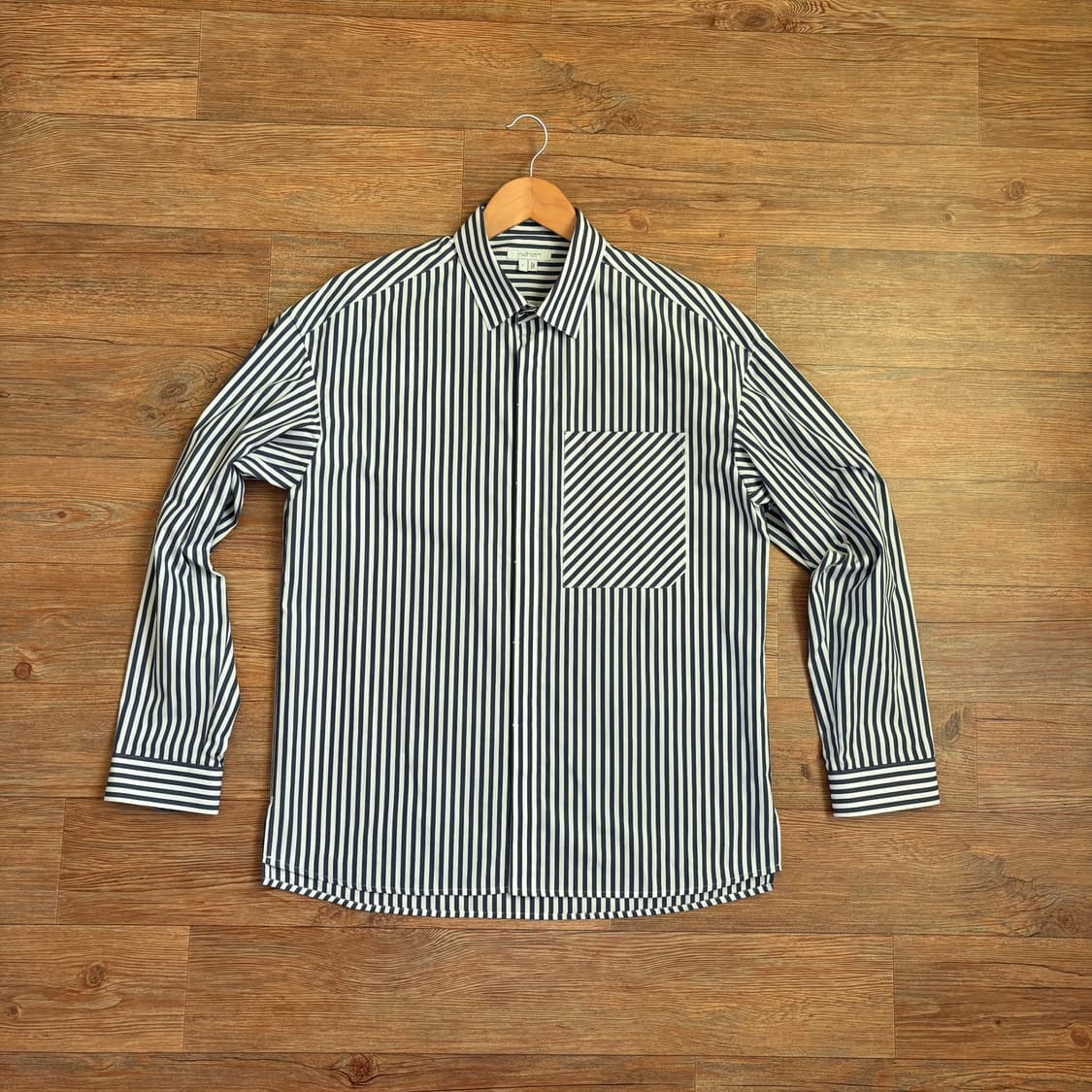 질스튜어트 S 루즈핏 스트라이프 셔츠 남방 새제품급 상품이미지6