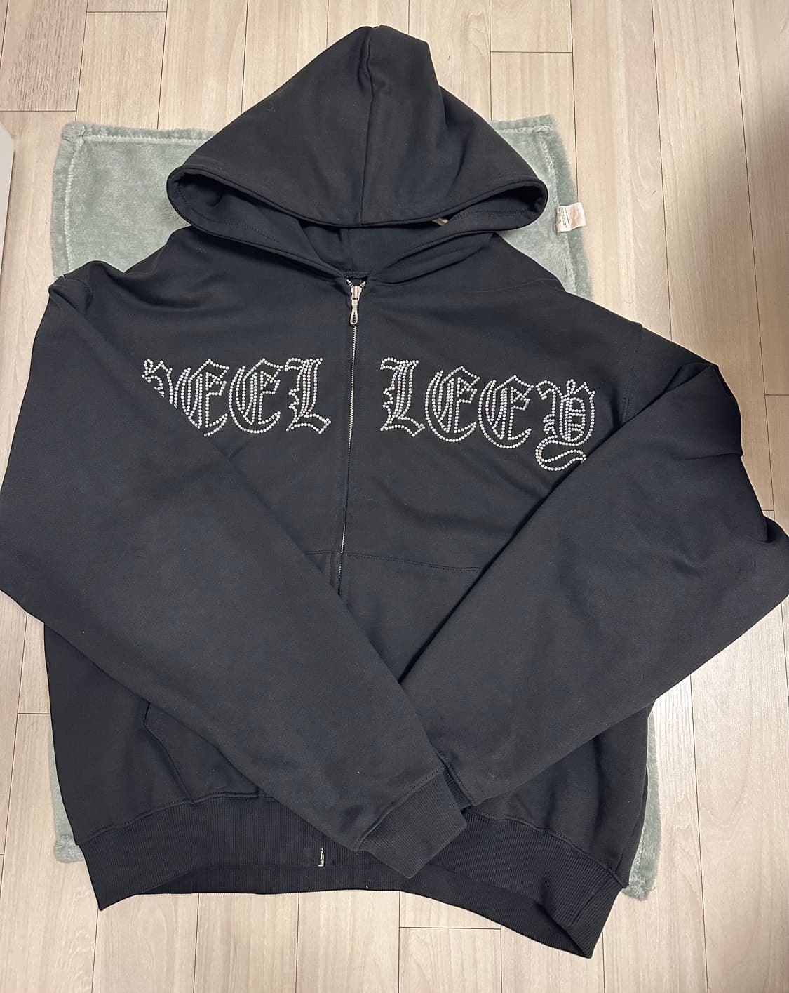 YEEL 스터드 집업 후디 오버사이즈 블랙 상품이미지3