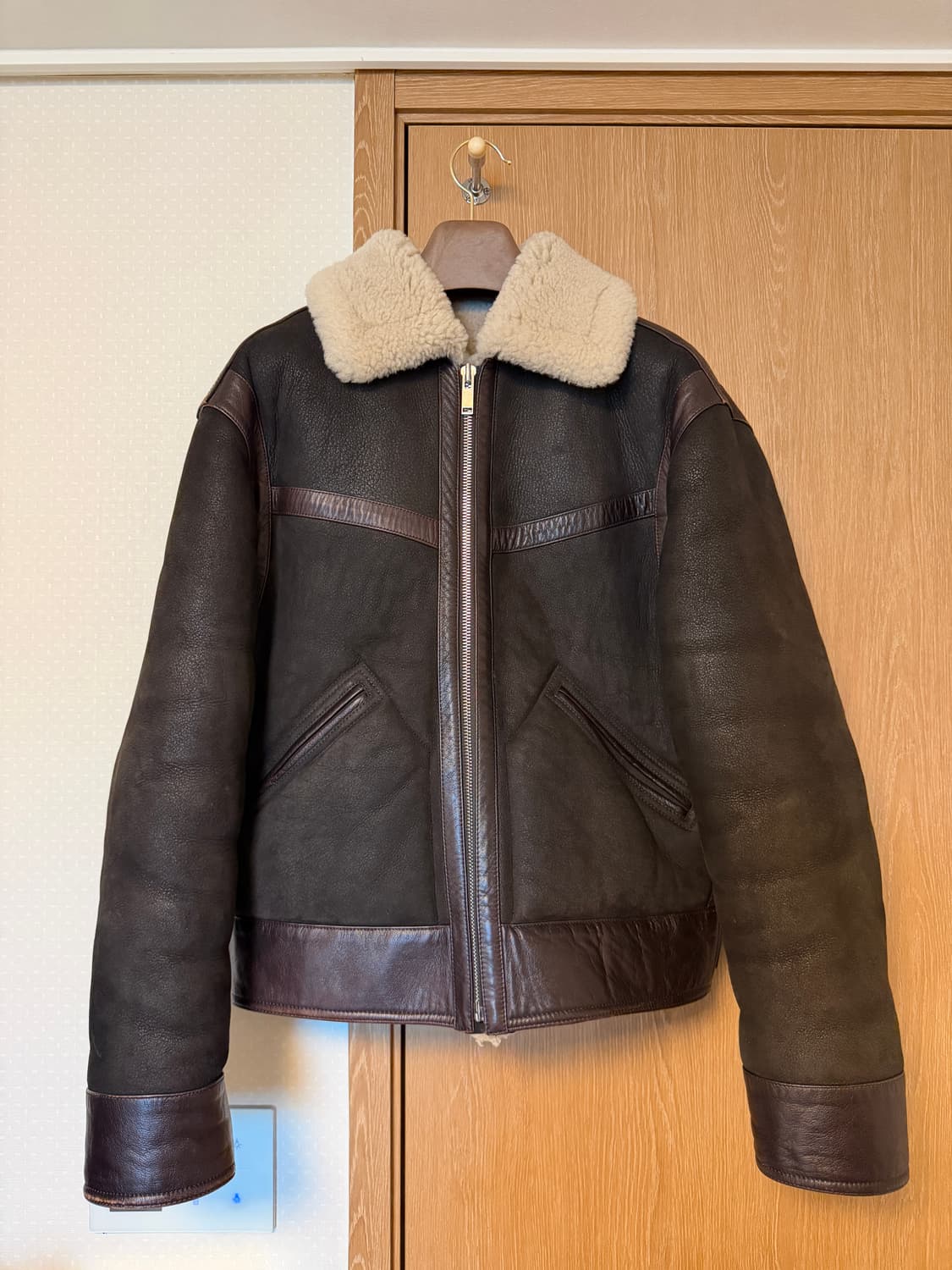 르메르 20FW 무스탕 상품이미지1
