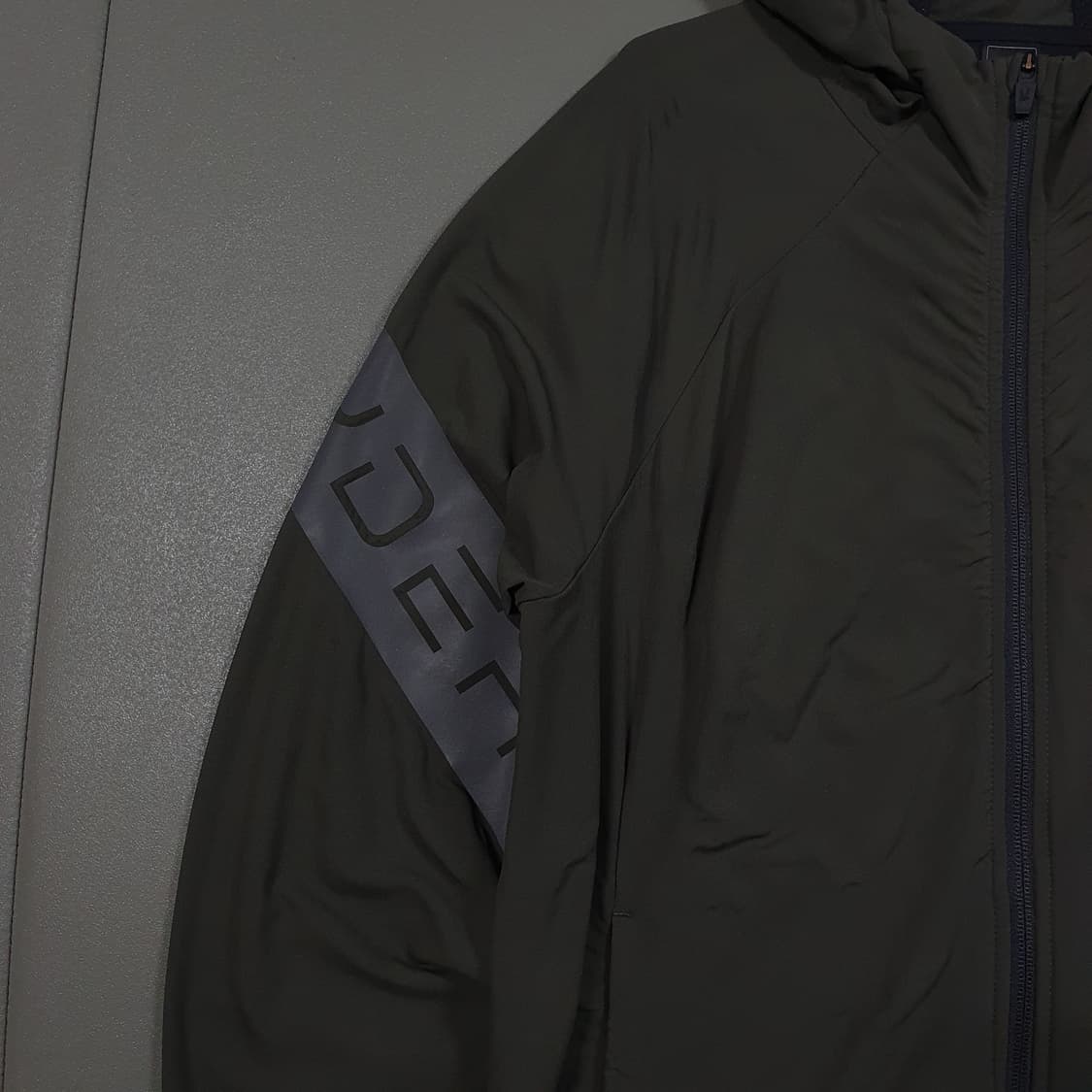 스파이더 신형 22FW 러닝 프로웹 후드 집업 바람막이 나일론 자켓 카키 상품이미지4