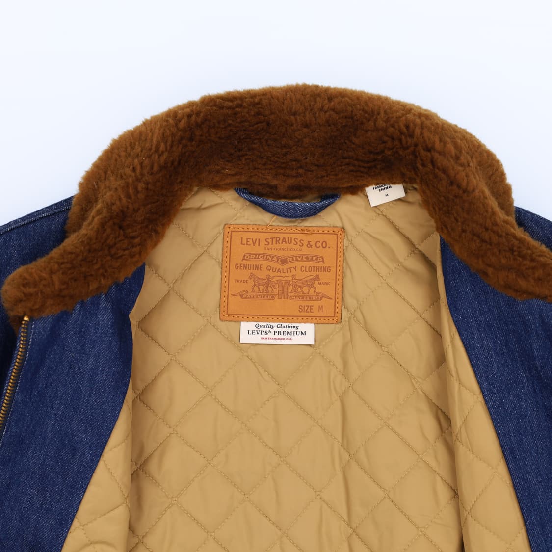 [M] 새상품급 리바이스 시어링 베이 스트릿 데님 봄버 자켓 N6889 상품이미지4