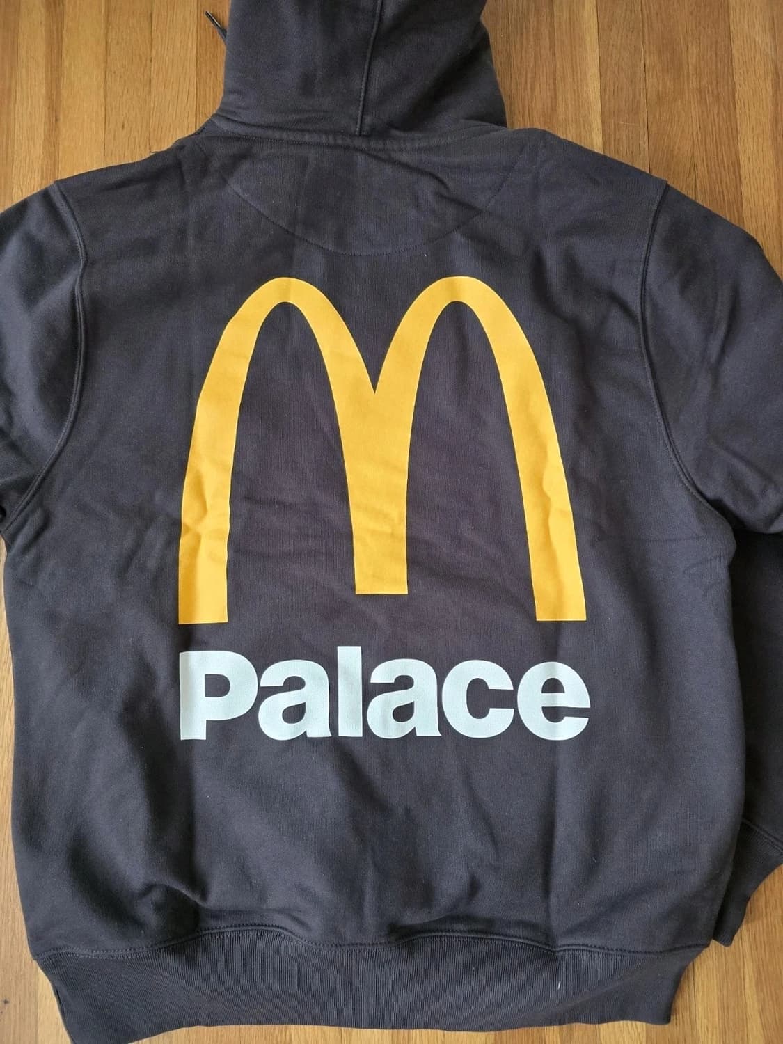  팔라스 x 맥도날드 로고 후드 블랙 상품이미지3