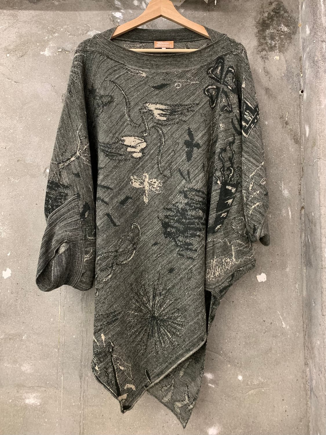 Vivienne Westwood 비비안웨스트우드 에스닉 판초 니트 상품이미지3