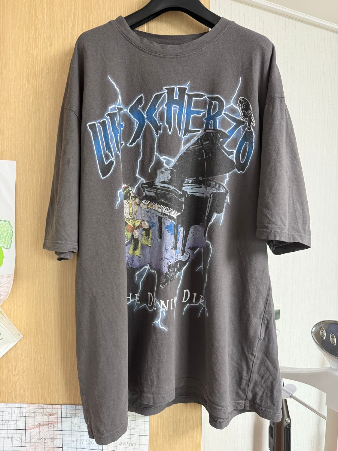 (크림구매)캐피탈 라이트닝 반팔 팝니다 상품이미지1