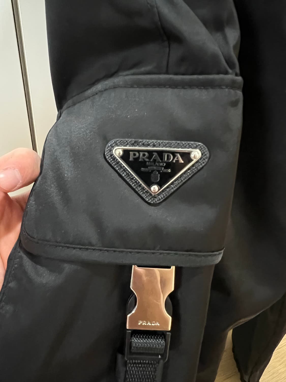 22fw 프라다 리나일론 팬츠 48 (새상품급) 상품이미지3