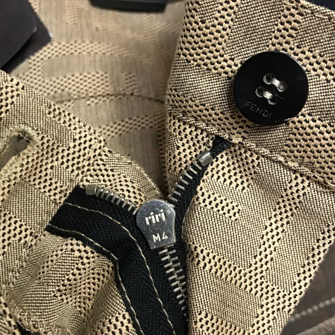 펜디 주카 패턴 멀티 포켓 조거 팬츠 상품이미지5