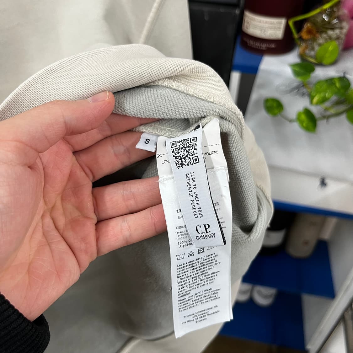 Cp컴퍼니 렌즈와펜 맨투맨 S 상품이미지5