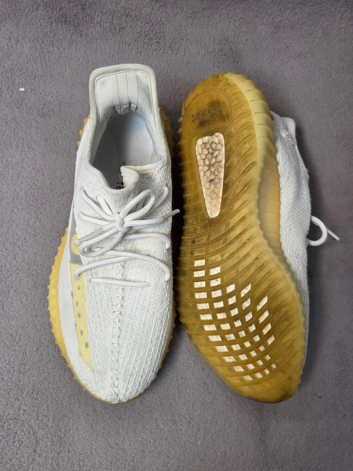 (275)
아디다스 이지부스트350 V2
 상품이미지5