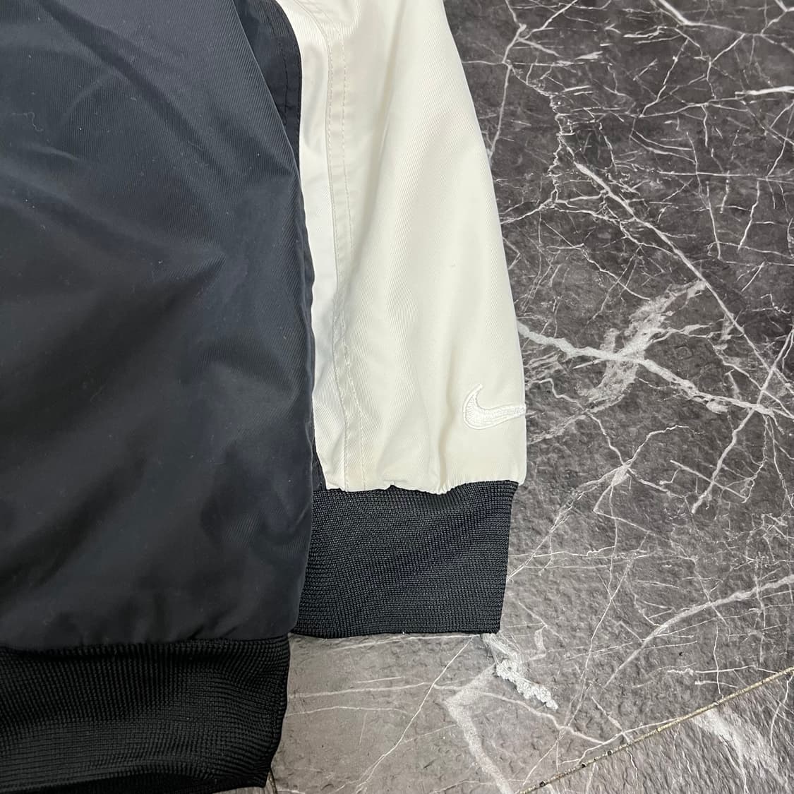 나이키 스우시 오버사이즈 배색 바람막이 웜업 상품이미지4