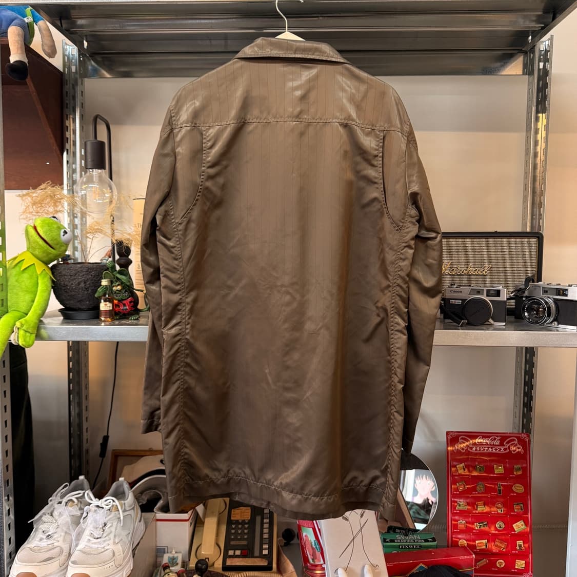 캐서린 햄넷 스트라이프 유광 밀리터리 지퍼 디테일 자켓 코트 상품이미지4