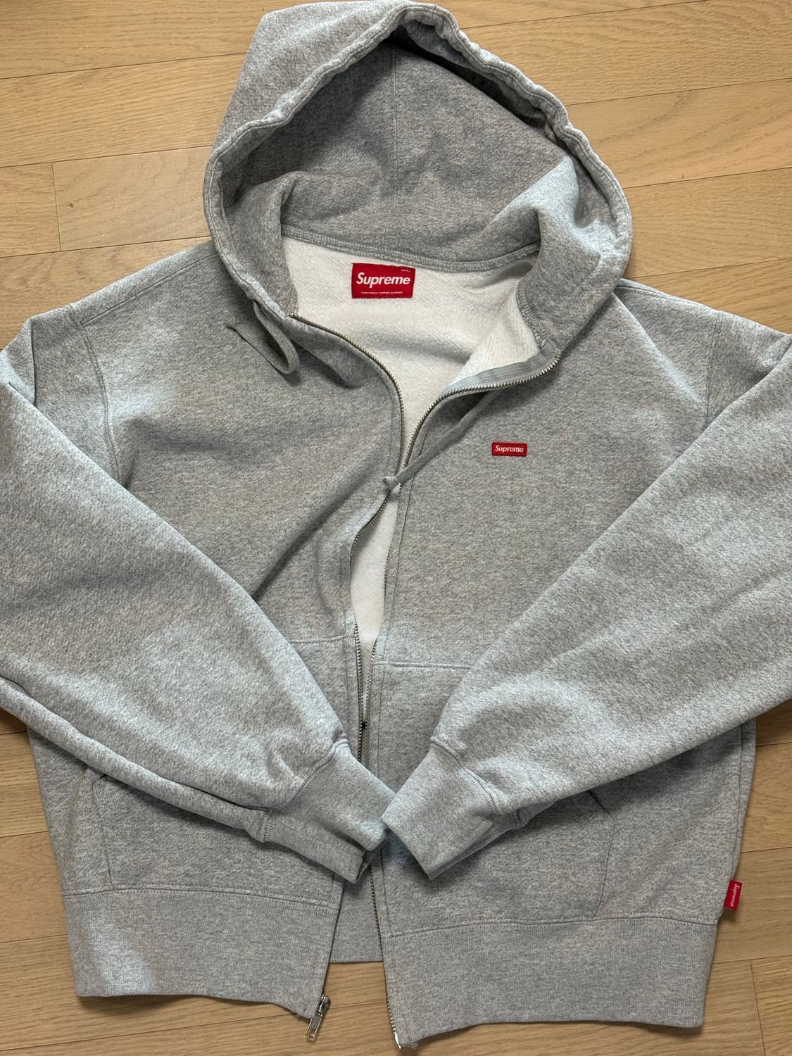 슈프림 스몰 박스 집업 후드 스웨트셔츠 헤더 그레이 - 25FW 상품이미지3