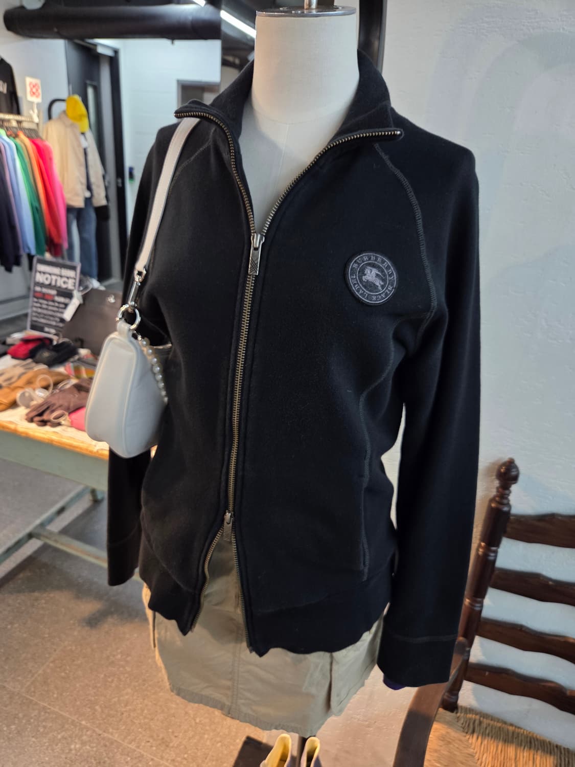 BURBERRY 버버리 블랙라벨 2-way 블랙집업 상품이미지2