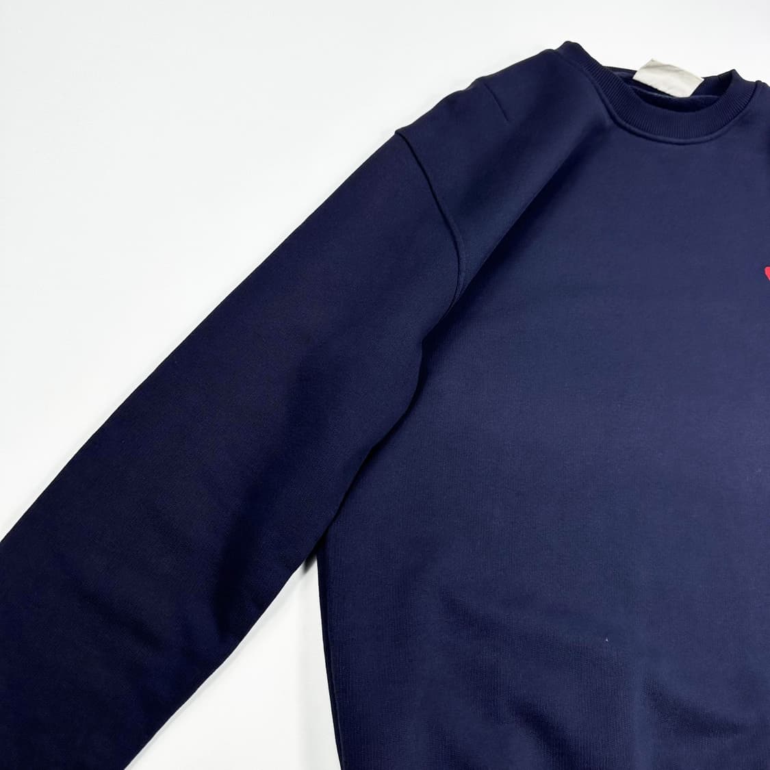 아미 스몰 하트로고 네이비 크루넥 맨투맨 (L) 상품이미지4