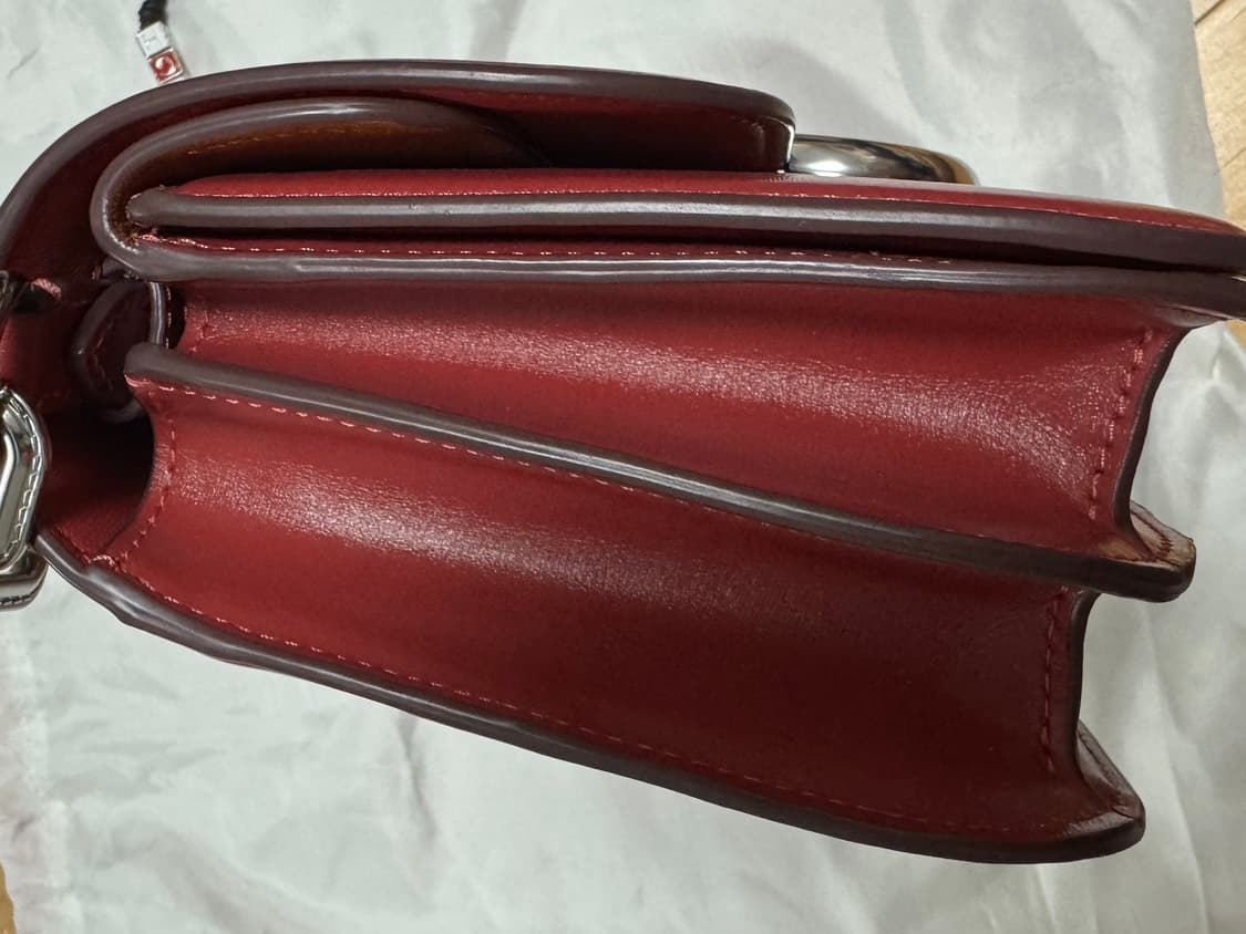 코치 숄더 체인백 판매합니다(더스트백, 크로스 체인 구성) 상품이미지2