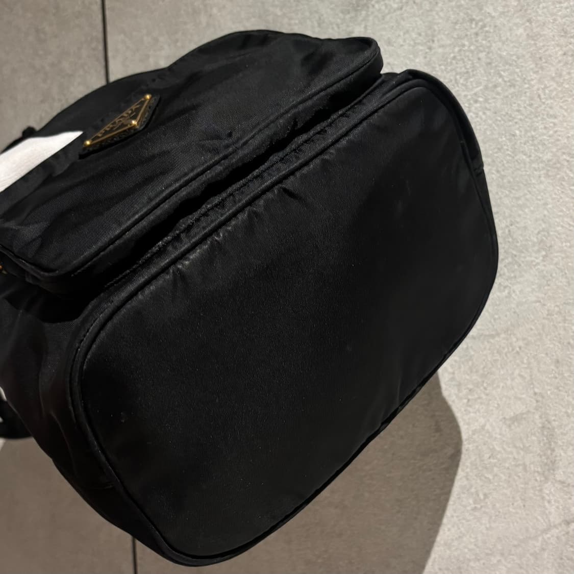 프라다 삼각로고 나일론 버킷백 상품이미지6