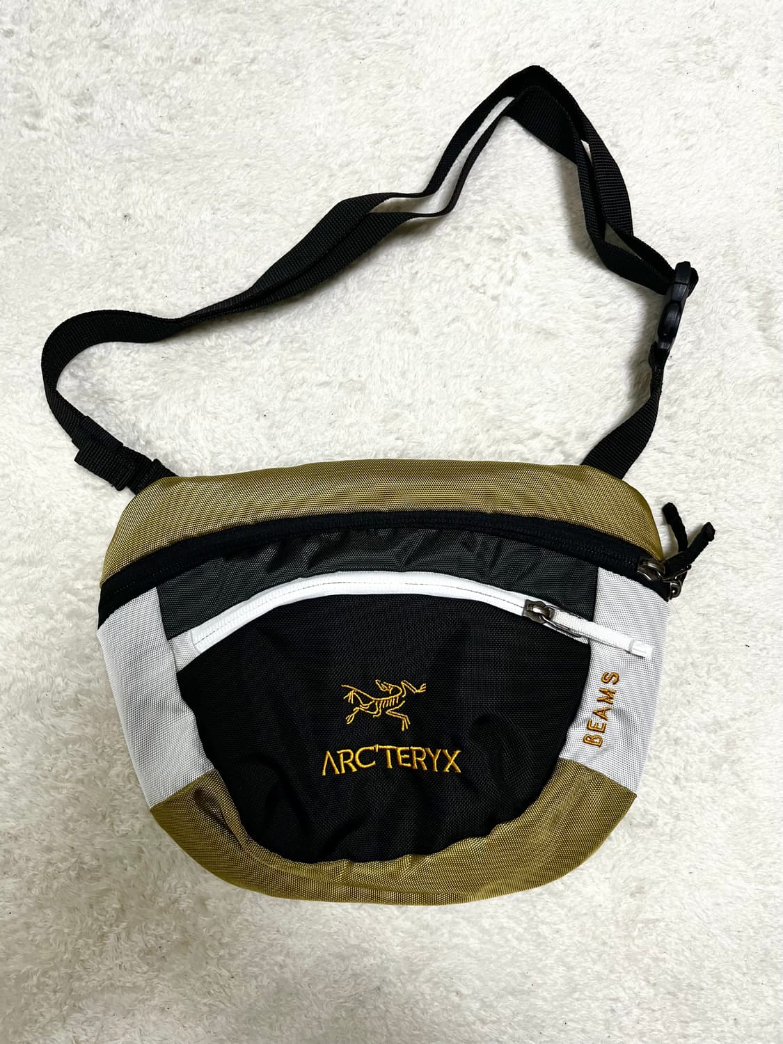 아크테릭스 x beams 디멘션 웨이스트백 상품이미지2