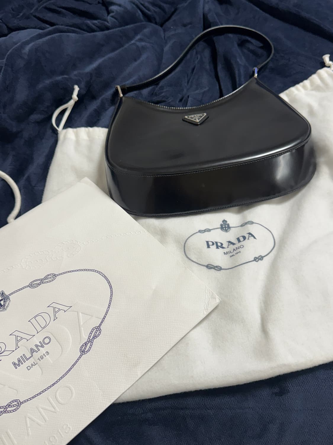 프라다 클레오 숄더백 상품이미지1