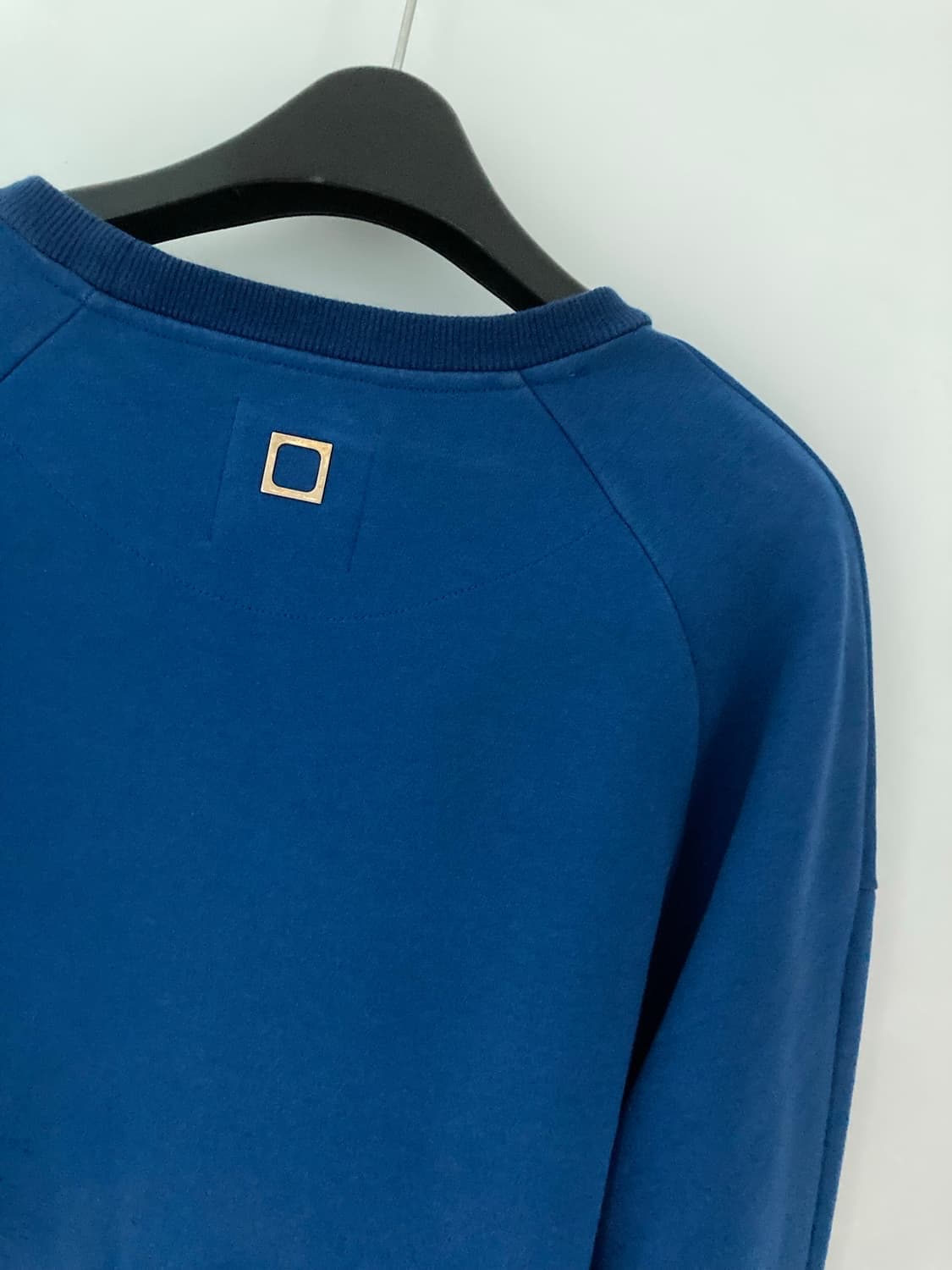 우영미 스퀘어 스웻 맨투맨 상품이미지7