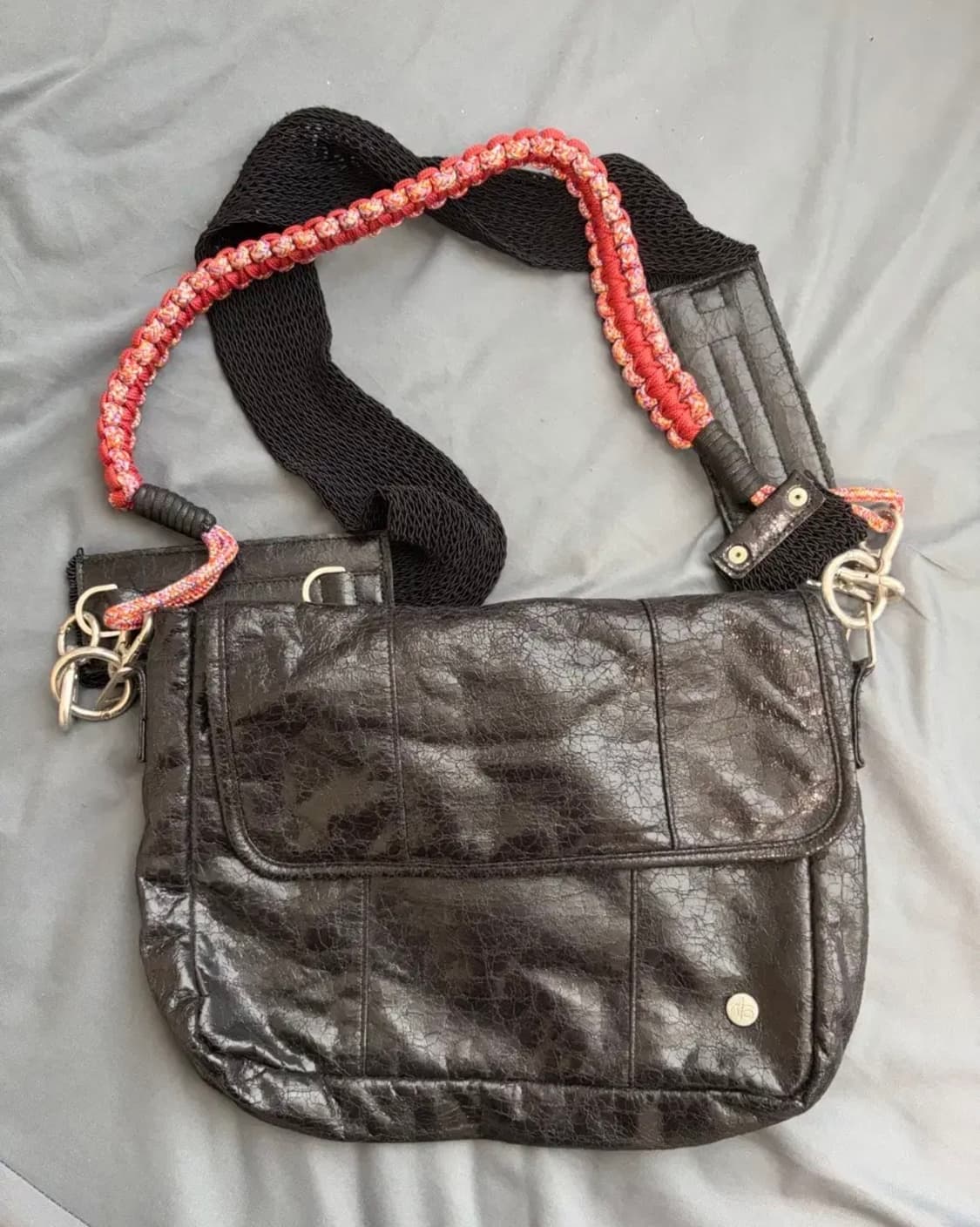 ADDOFF 레더 크로스백 상품이미지1