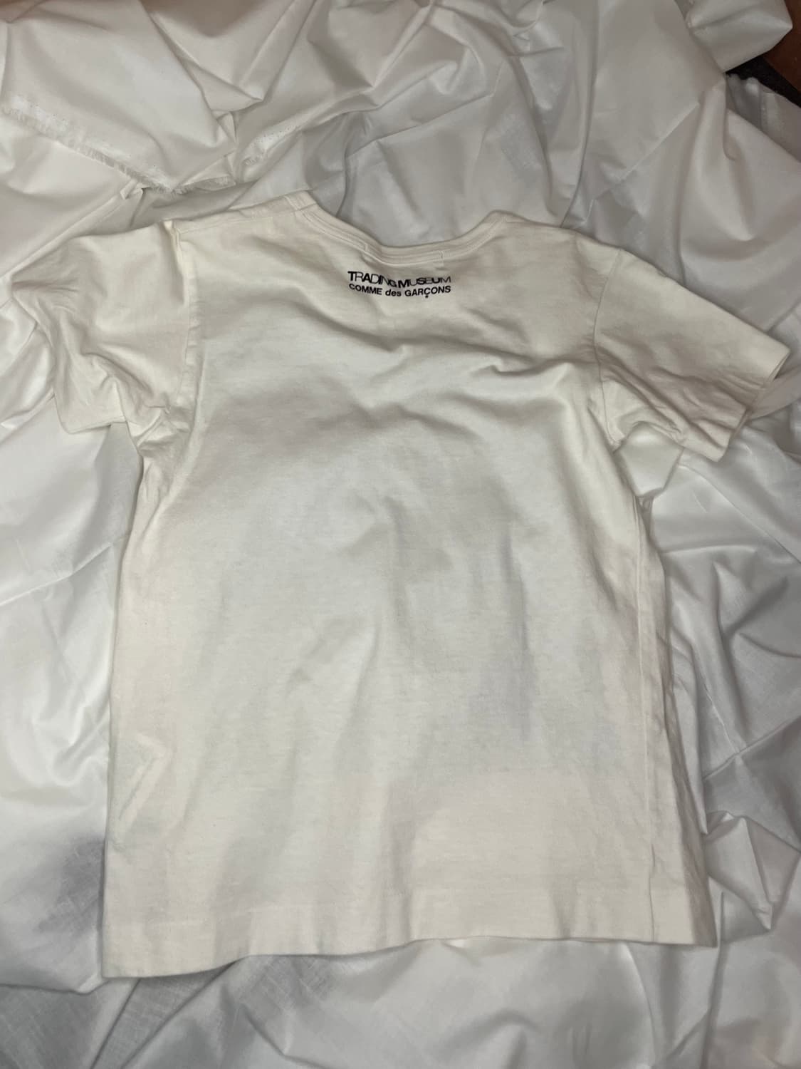 꼼데가르송 트레이딩 뮤지엄 그래픽 티셔츠 상품이미지2