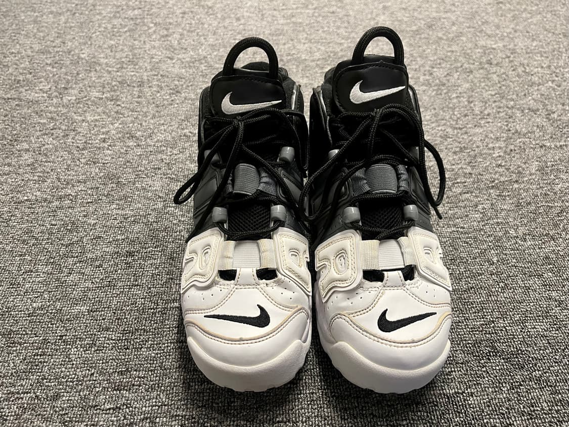 [240] 나이키 에어 모어 업템포 흰회검  상품이미지2