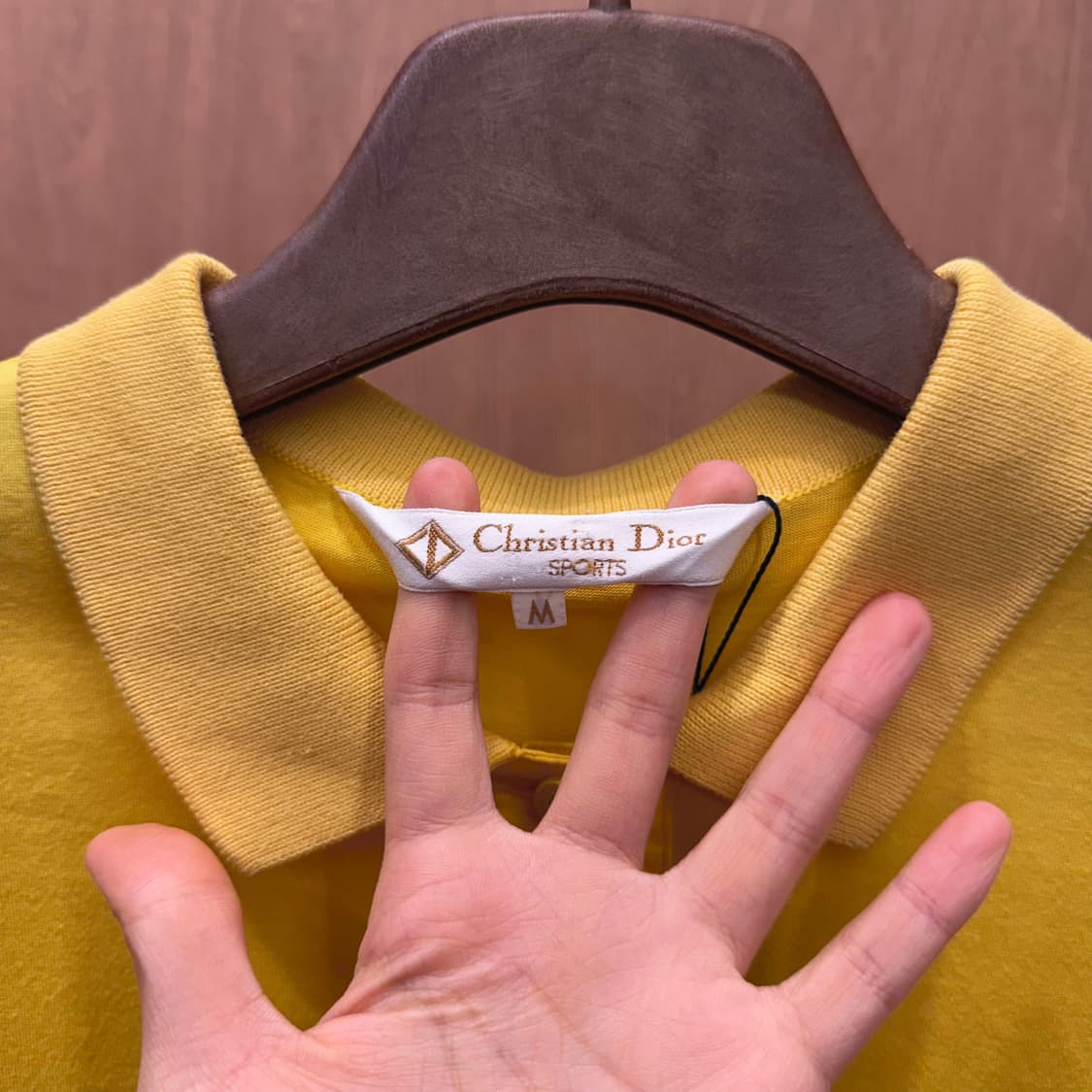 크리스찬 디올 반팔 티셔츠 카라넥 로고 자수 골지 디테일 옐로우 상품이미지7