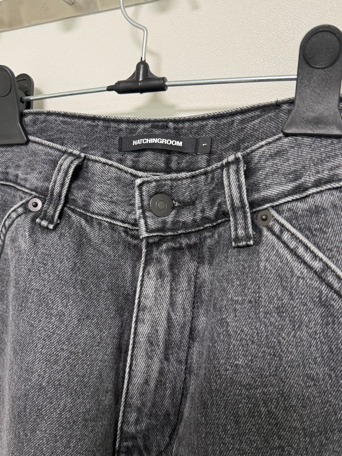 해칭룸 와이드 커브진 (워시드 블랙) 상품이미지2