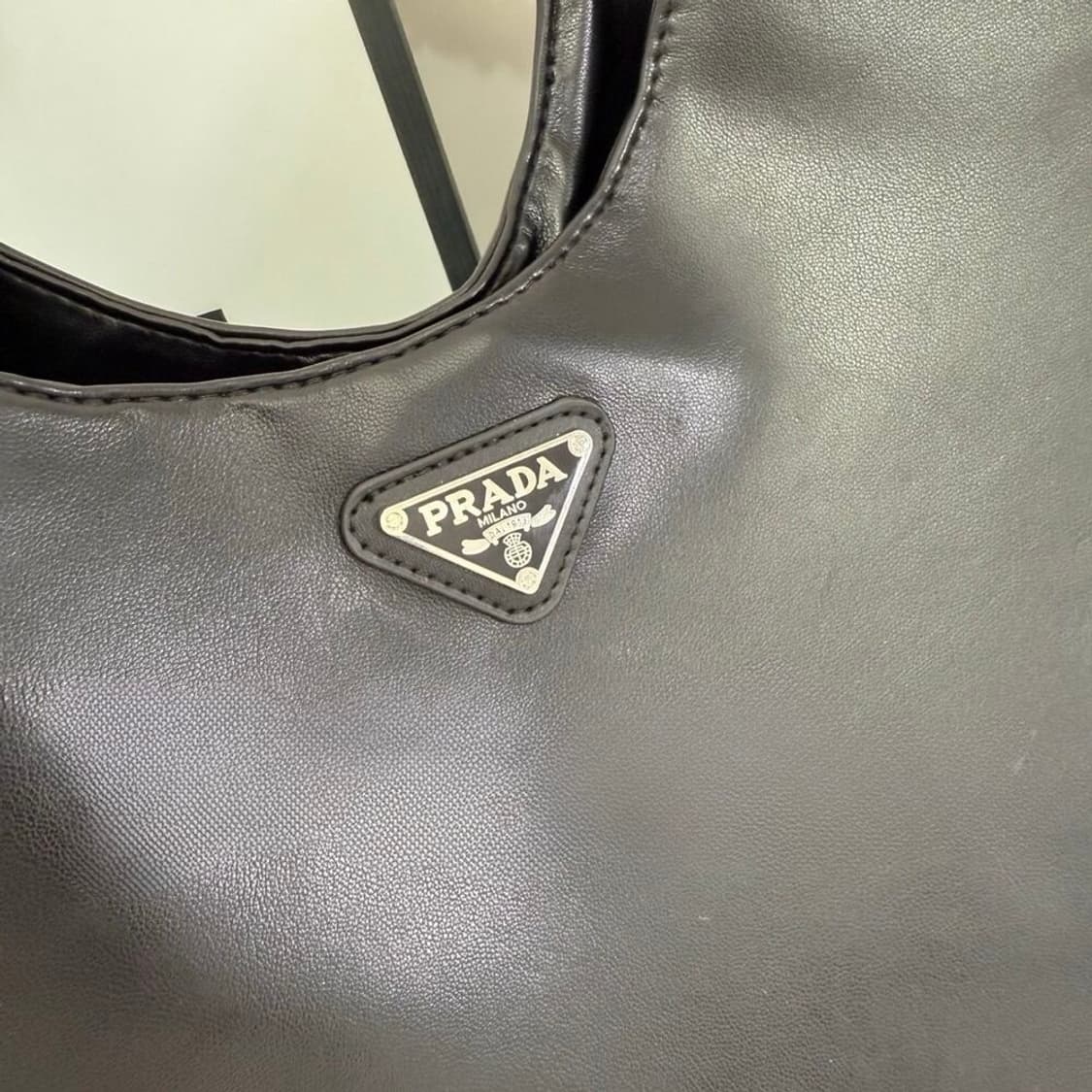 깜짝세일(새상품)정품 프라다 가죽 숄더 빅 숄더 체인백 토드백 상품이미지5