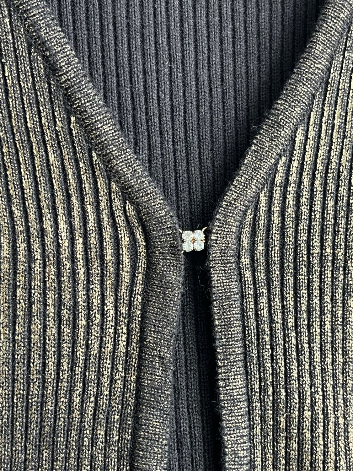 V.O.M 골드펄 니트 가디건 상품이미지3