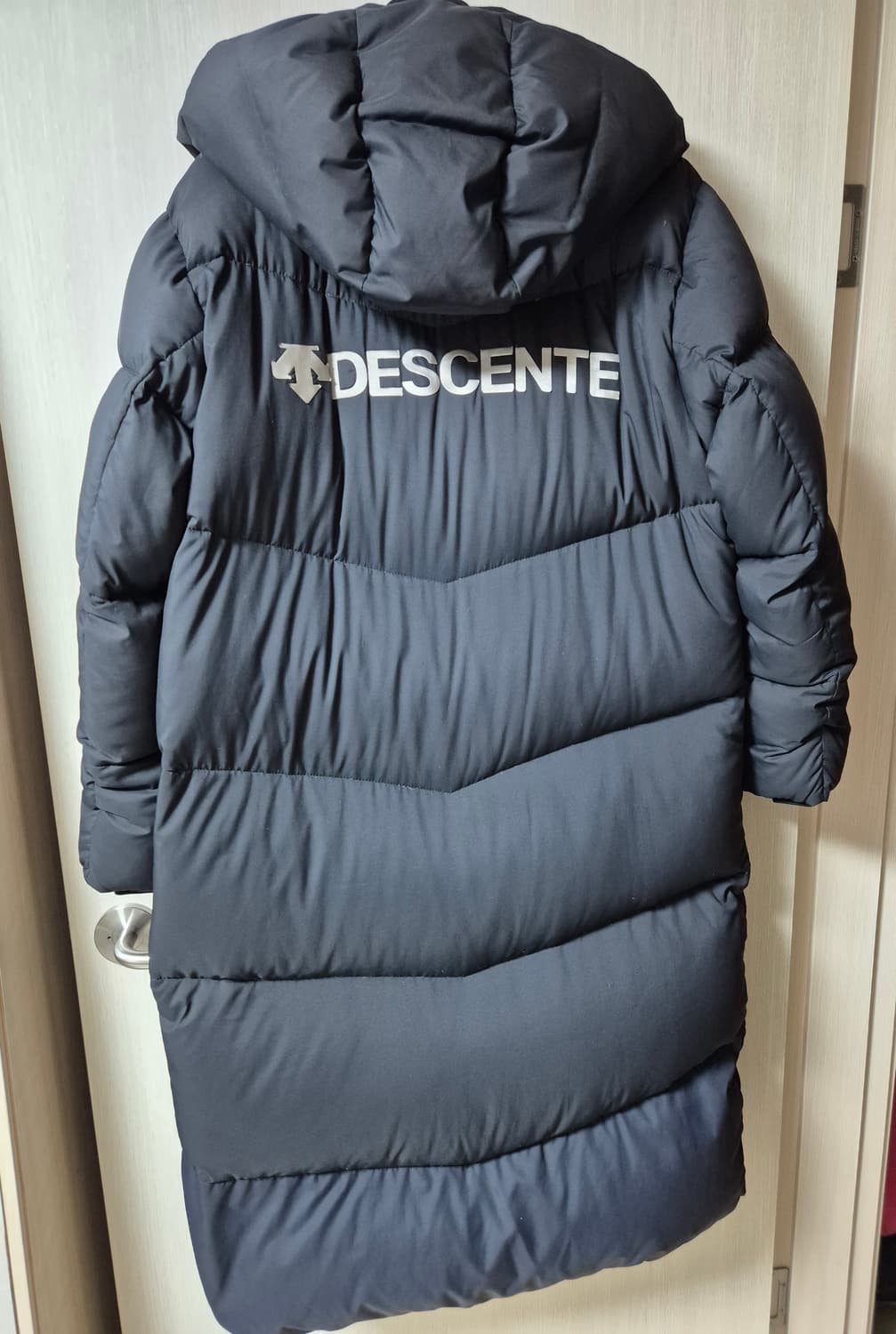 데상트 남성 구스다운 롱패딩  라지 상품이미지2