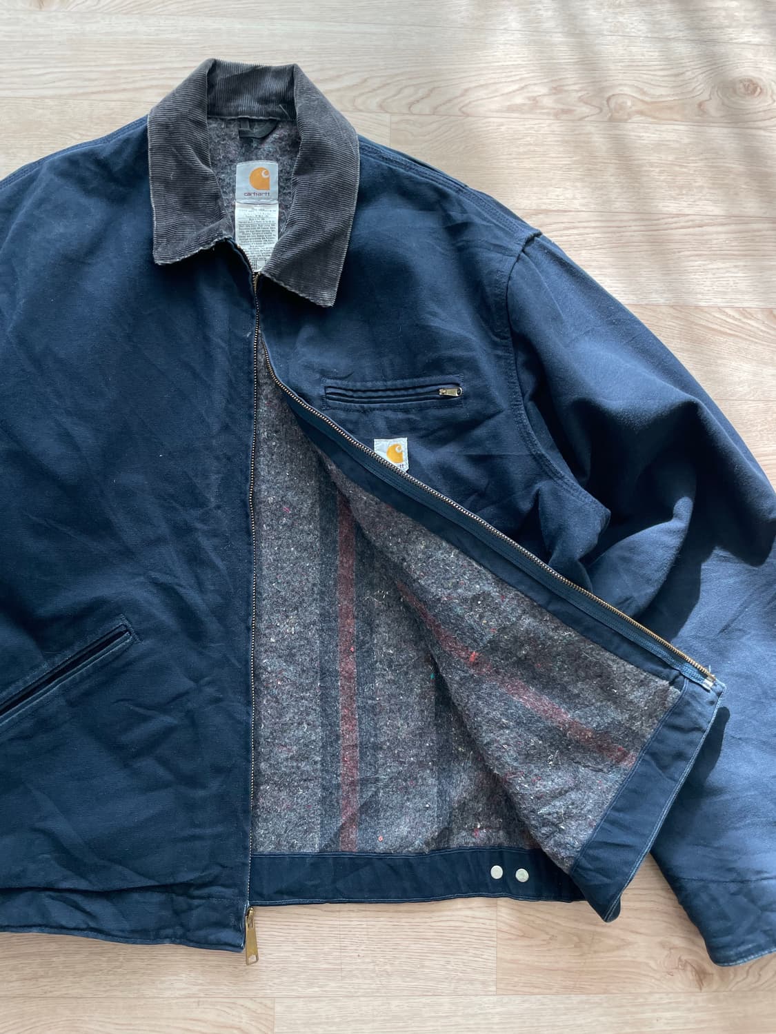 칼하트 j01(48)  디트로이트자켓 네이비컬러 상품이미지9