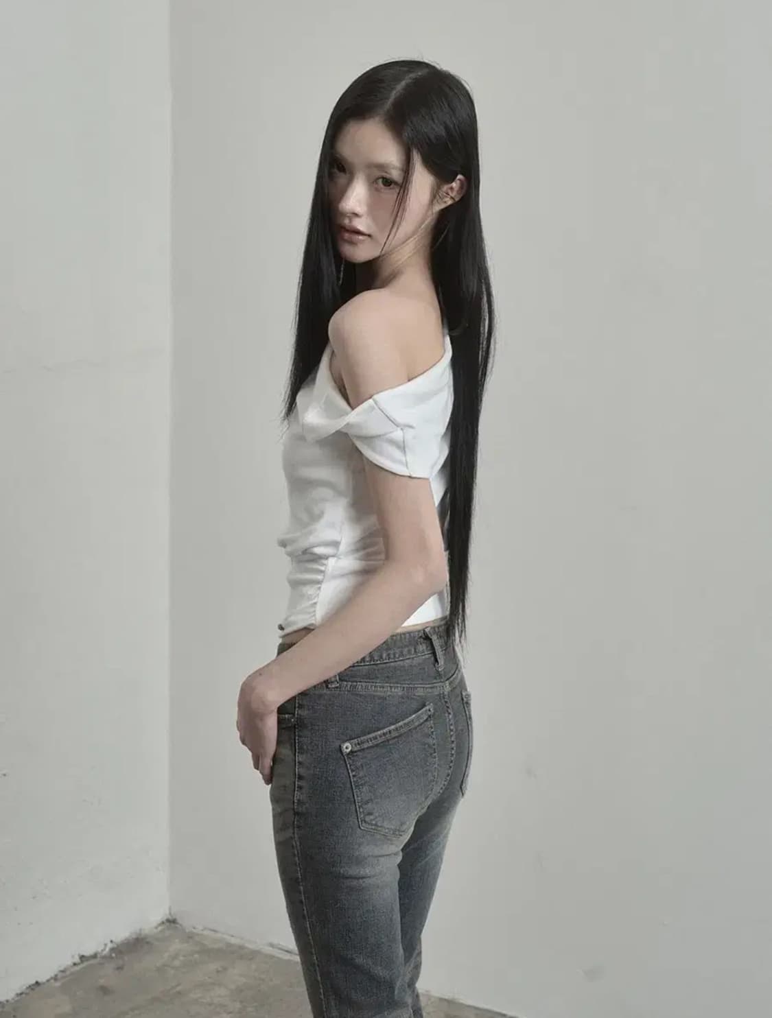 이네기 Waist-Shaped Button Top 화이트 상품이미지3