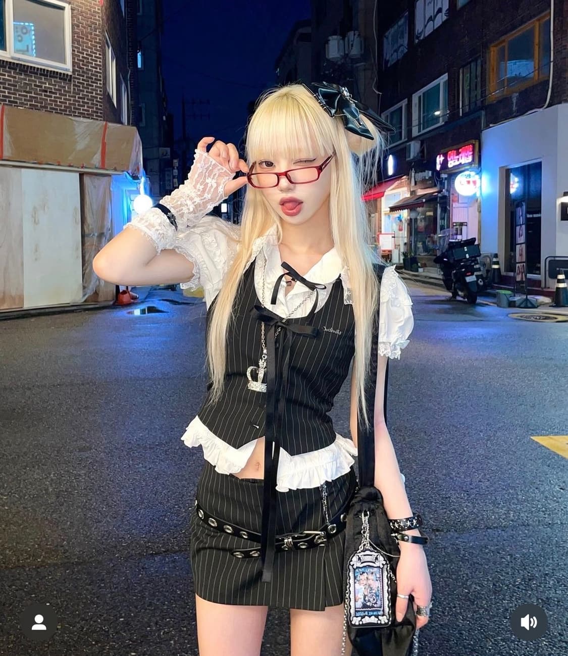 (일괄)클럿스튜디오 핀 스트라이프 셋업 스커트 쇼츠 베스트 블랙 상품이미지2