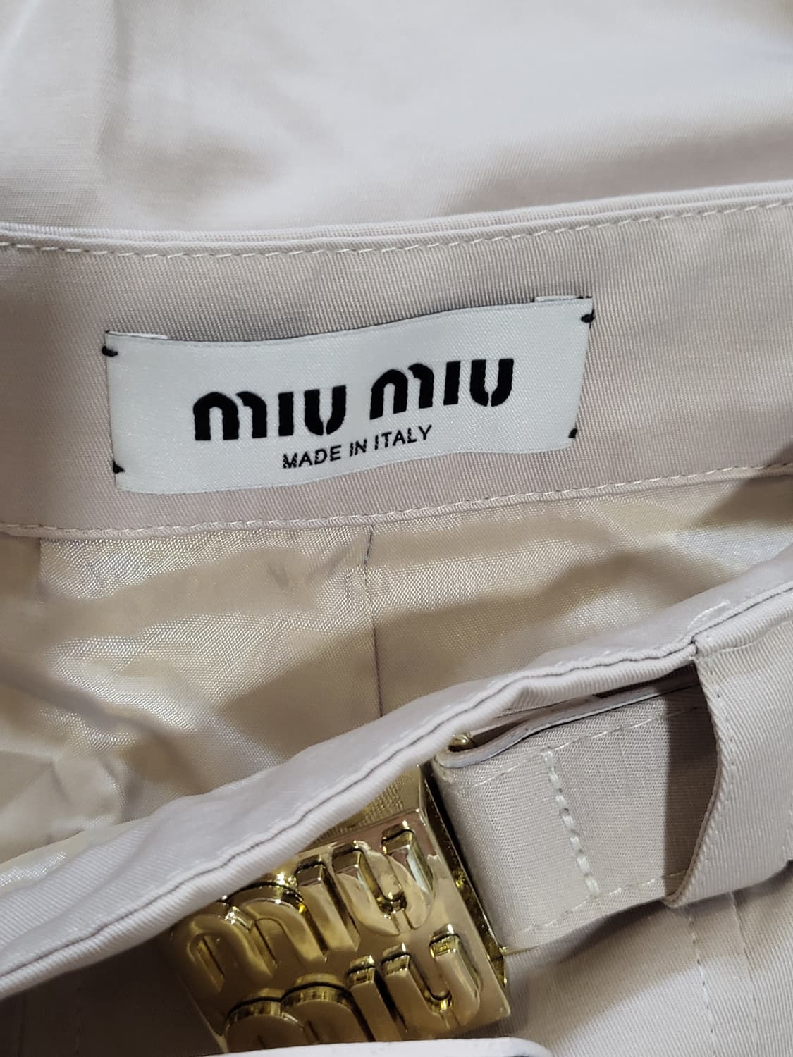 미우미우 상품이미지3