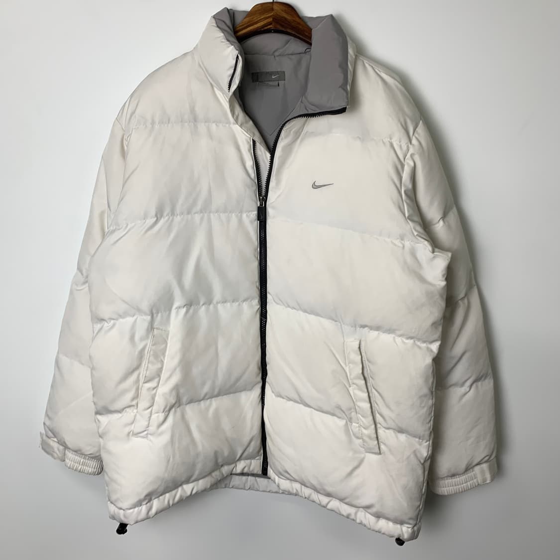 나이키 00s 뉴챔프 화이트 패딩  상품이미지2