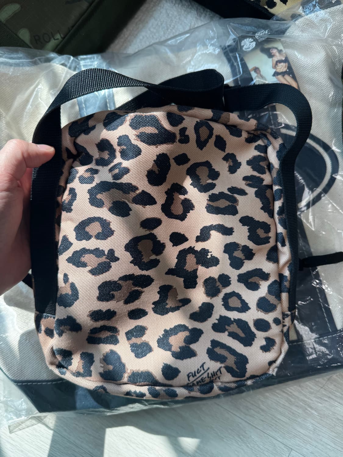 퍽트 FUCT SSDD 레오파드 미니 숄더백 상품이미지5