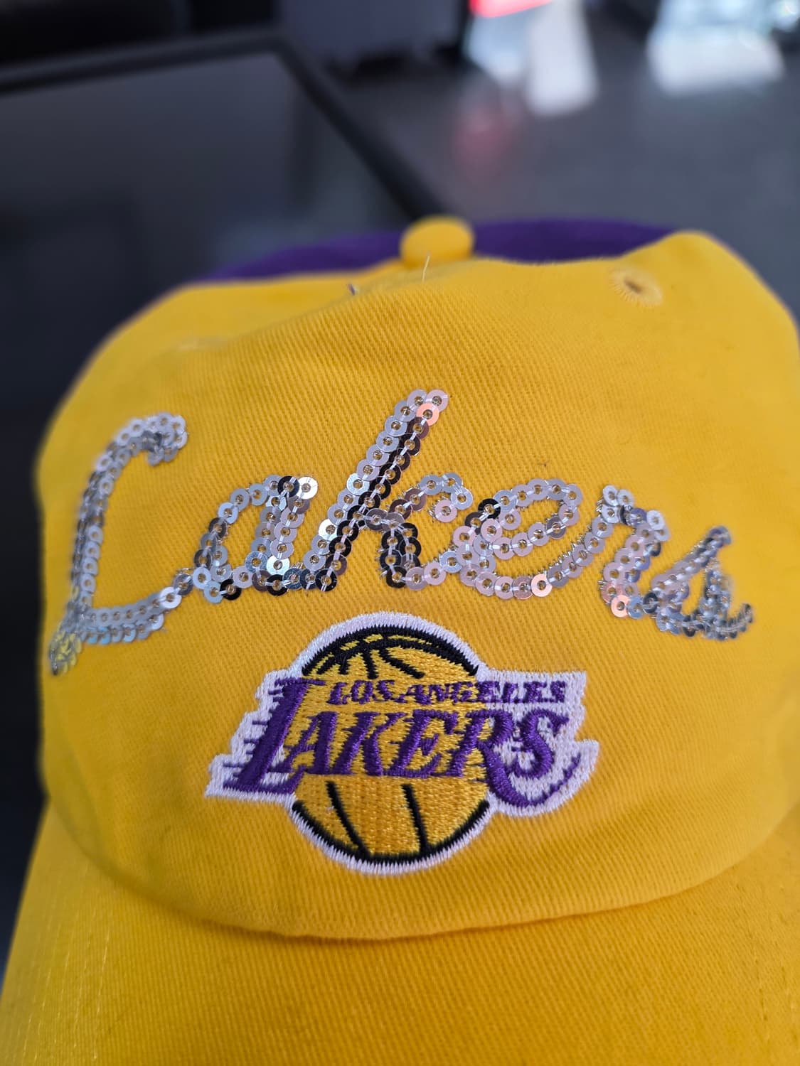 [새제품] NBA LA레이커스 스팽글 로고 볼캡 상품이미지3